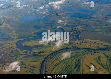 Luftwaffe der Taiga Near, Nischnevartowsk, Chanty-Mansi Autonomer Okrug, Russland Stockfoto