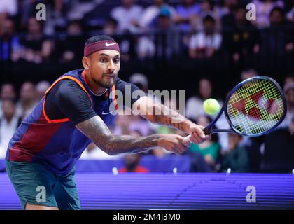 Dubai, VAE, 21.. Dezember 2022. Australischer Tennisspieler Nick Kyrgios in Aktion bei der Veranstaltung der World Tennis League in Dubai am Mittwoch, den 21. Dezember 2022 © Juergen Hasenkopf / Alamy Live News Stockfoto