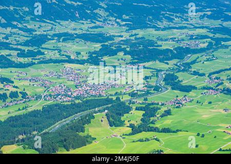 Panoramablick vom Rubihorn, 1957m, ins Illertal, Allgaeu, Bayern, Deutschland Stockfoto