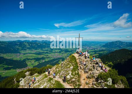 Panoramablick vom Rubihorn, 1957m, ins Illertal, Allgaeu, Bayern, Deutschland Stockfoto