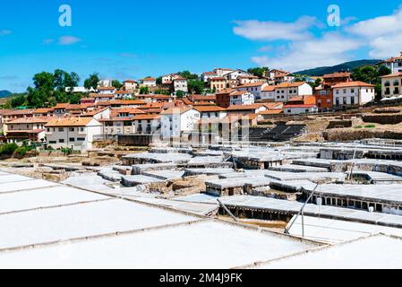 Salzwal von Añana. Añana, Álava, Baskenland, Spanien, Europa Stockfoto