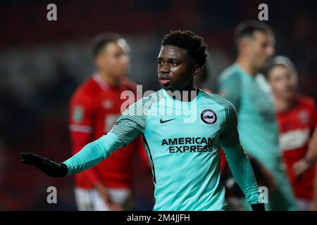 Tariq Lamptey von Brighton & Hove Albion während des Carabao Cup 4.-Runde-Spiels zwischen Charlton Athletic und Brighton und Hove Albion im Valley, London, am Mittwoch, den 21.. Dezember 2022. (Kredit: Tom West | MI News) Kredit: MI News & Sport /Alamy Live News Stockfoto