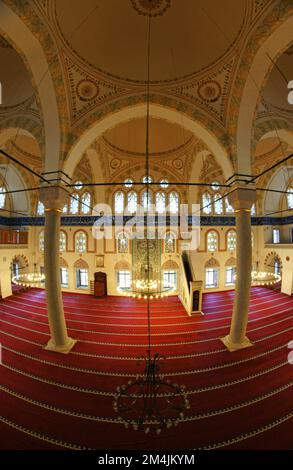 Die Piyale Pascha Moschee befindet sich in Istanbul, Türkei. Sie wurde 1573 von Mimar Sinan erbaut. Stockfoto