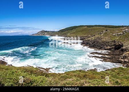 Blick auf die galizische Küste, dieses Gebiet ist bekannt als die Vela Küste in der Nähe von Pontevedra, Galicien, Spanien Stockfoto