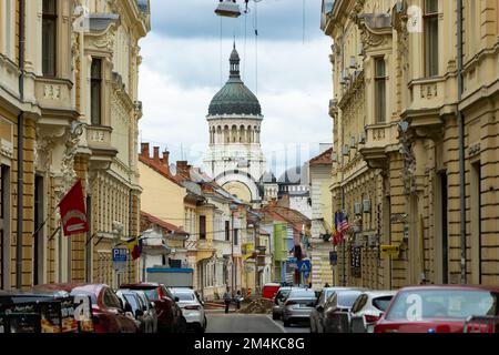 Cluj-Napoca, Rumänien - 17. September 2022: Dormition der Kathedrale von Theotokos, erbaut zwischen 1923 und 1933, in Cluj-Napoca. Stockfoto