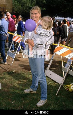 Mariel Hemingway um die 1990er Jahre Kredit: Ralph Dominguez/MediaPunch Stockfoto