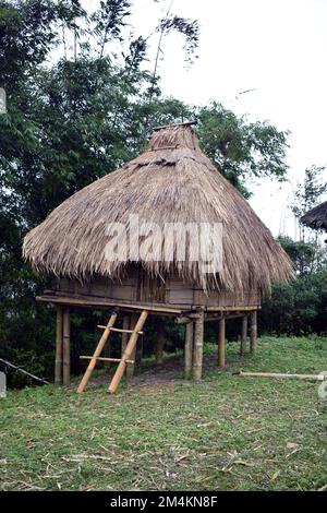 Osttimor, Bild des traditionellen Hauses in Osttimor. Hervorragende lokale Architektur und traditionelle Dekoration. Stockfoto