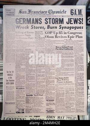 Schlagzeile „Deutsche Stürme Juden“ auf der Titelseite des San Francisco Chronicle (10. November 1938), Imperial war Museum, London, Großbritannien. Stockfoto