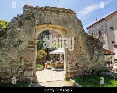 Überreste der alten Stadtmauer, Porec, Istrien, Kroatien Stockfoto