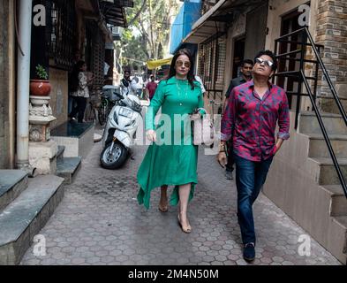 Mumbai, Indien. 21.. Dezember 2022. MUMBAI, INDIEN - DEZEMBER 21: Sachin Tendulkar besucht mit seiner Frau Anjali Tendulkar am 21. Dezember 2022 im Happy Feet Home (HFH), einem Palliativpflegezentrum für Kinder und junge Erwachsene, überraschend das frühe Weihnachtsfest mit ihnen im Sion in Mumbai, Indien. (Foto: Satish Bate/Hindustan Times/Sipa USA) Guthaben: SIPA USA/Alamy Live News Stockfoto