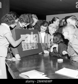 Kunstwettbewerb Für Kinder. Fotos von Marshall-Plan-Programmen, Ausstellungen und Personal Stockfoto