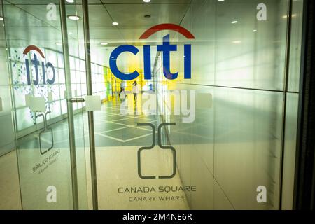 London – September 2022: Firmensitz der Citigroup Inc. In Canary Wharf, einer amerikanischen Investmentbank und Finanzdienstleistungsgesellschaft Stockfoto