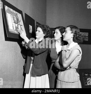 Kunstwettbewerb Für Kinder. Fotos von Marshall-Plan-Programmen, Ausstellungen und Personal Stockfoto