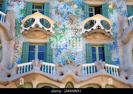 Casa Batlló, eines der Gebäude von Antoni Gaudi am Passeig de Gràcia in Barcelona, Spanien Stockfoto