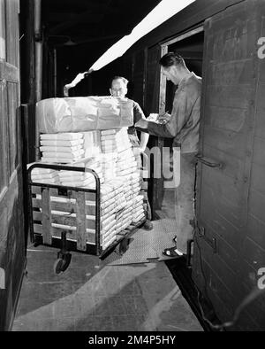 Arbeit - Force Ouvriere Arbeiter zu Hause. Fotos von Marshall-Plan-Programmen, Ausstellungen und Personal Stockfoto