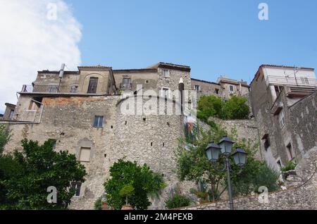 Blick auf das Dorf Guardia Sanframondi, eine italienische Gemeinde in der Provinz Benevento Stockfoto