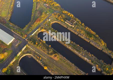 Trockendocks sind jetzt überflüssig und Feuchtgebiete am Fluss Clyde Stockfoto