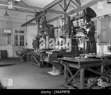 Turbomeca Flugzeugwerkstatt. Fotos von Marshall-Plan-Programmen, Ausstellungen und Personal Stockfoto