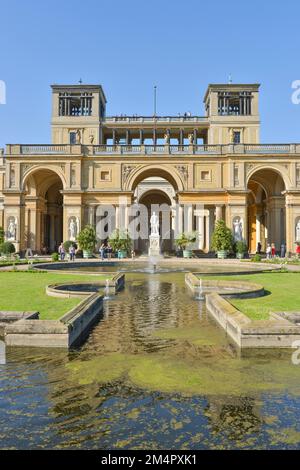 Orangery Palace, Schlosspark Sanssouci, Potsdam, Brandenburg, Deutschland Stockfoto