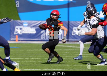 Ferris State Bulldogs Brady Rose (22) läuft im zweiten Quartal der National Championship College Footba der NCAA Division II mit einem Fang von 29 Yards Stockfoto