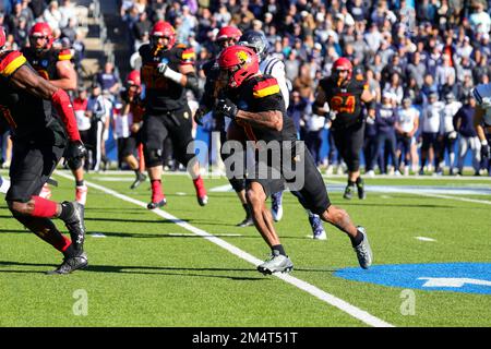 Ferris State Bulldogs Running Back Marcus Taylor (1) läuft im vierten Jahr um 19 Yards an der 3 Yard-Linie der Colorado School of Mines Orediggers Stockfoto