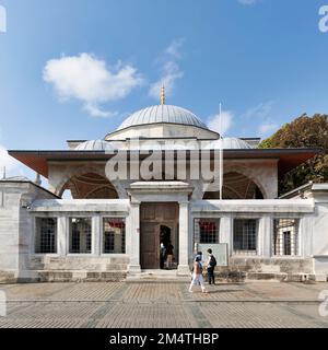 Istanbul, Türkei - 30. August 2022: Grab von Sultan Ahmed dem Ersten, in der Nähe der Blauen Moschee Stockfoto