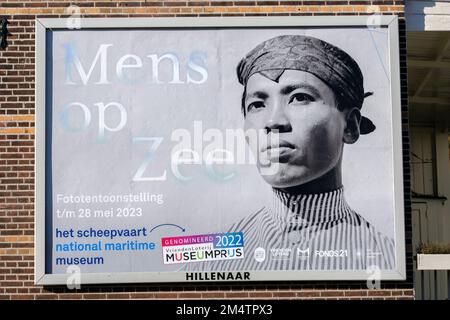 Reklametafeln Für Männer Op Zee Ausstellung Im Het Scheepvaart National Maritime Museum In Amsterdam Niederlande 12-11-2022 Stockfoto