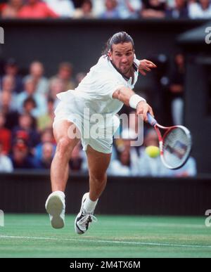 Adelaide. 28. Dezember 2022. ARCHIVFOTO: Patrick RAFTER wird am 28. Dezember 2022, SN04040012SP.jpg TENNIS Vorschau Davis Cup (7-9,4.) 50. Australien-Deutschland in Adelaide .Patrick RAFTER (AUS) spielt Singles, Action, QF ?SVEN SIMON# Huyssenallee 40-42 #45128 Essen#Tel.0201/234556 Fax:0201/234539 Konto 1428150 Commerzbank Essen BLZ 36040039. Kredit: dpa/Alamy Live News Stockfoto