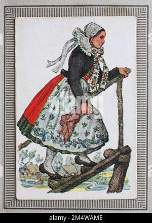 Trachten in Deutschland im 19. Jahrhundert, Spreewald, Frau in wendischen Frauentracht, Historisch, digitale Restaurierte Reproduktion von einem Sammelbild aus dem Jahre Ca 1910 / traditionelle Kostüme in Deutschland im 19. Jahrhundert, Spreewald, Frau in Wendish-Frauenkleidung, historische, digital restaurierte Reproduktion eines Sammlerbildes von Ca 1910 Stockfoto