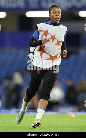 London, England, 22. Dezember 2022. Grace Geyoro von Paris Saint Germain während des UEFA Womens Champions League-Spiels auf der Stamford Bridge, London. Das Bild sollte lauten: Paul Terry / Sportimage Credit: Sportimage/Alamy Live News Stockfoto