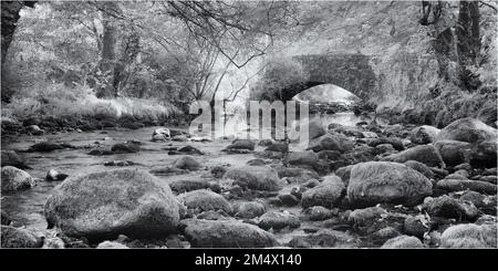 Brücke über den Flussmann Stockfoto