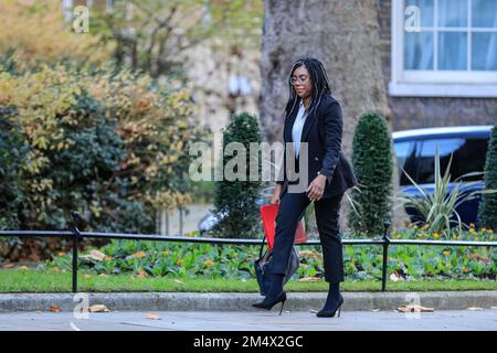 Kemi Badenoch, MP, Secretary of State for International Trade, Conservative Party Government Political, Downing Street, Vereinigtes Königreich Stockfoto