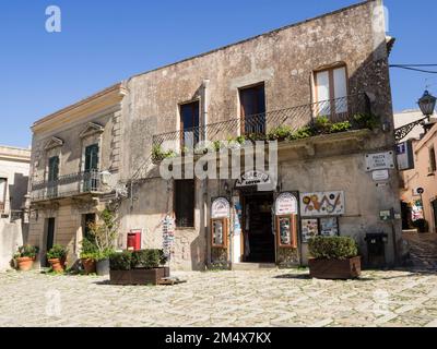 Tabakkonzerne, Piazza della Loggia, Erice, Sizilien, Italien, Europa Stockfoto