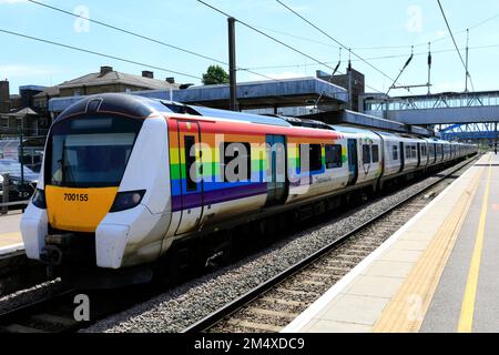 Thameslink 700155, Bahnhof Peterborough, East Coast Main Line Railway, Cambridgeshire, England, Großbritannien Stockfoto