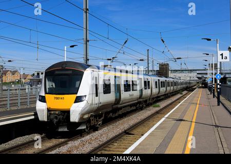 Thameslink 700141, Bahnhof Peterborough, East Coast Main Line Railway, Cambridgeshire, England, Großbritannien Stockfoto