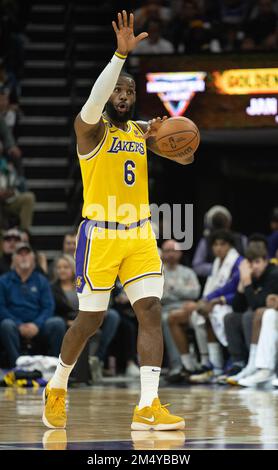 Sacramento, Kalifornien, USA. 21. Dezember 2022. Während eines Spiels im Golden 1 Center in Sacramento, Mittwoch, 21. Dezember 2022. (Kreditbild: © Paul Kitagaki Jr./ZUMA Press Wire) Stockfoto