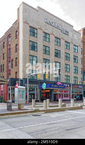 Das Marriott's Residence Inn umfasst drei historische Gebäude: Colonial Hotel, Kendall Building und Hoyt Building sowie die Colonial Arcades und Euclid Arcades. Stockfoto