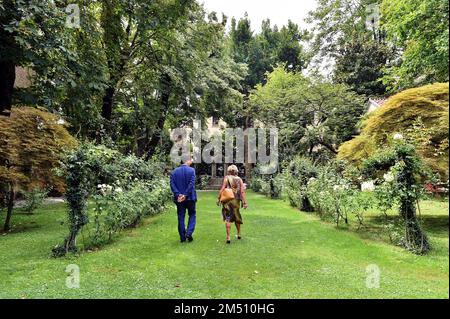 Archive Photo, Italien. 25. Dezember 2022. VORSTELLUNG des WEINGUTS VON LEONARDO DA VINCIS IM GARTEN DER CASA DEGLI ATELLANI IN CORSO MAGENTA, 65 (MAILAND - 2015-07-13, DUILIO PIAGGESI) das Foto kann für den Kontext verwendet werden, in dem es aufgenommen wurde; Und ohne die verleumderische Absicht des Anstands der Personen repräsentierte redaktionelle Verwendung nur Kredit: Independent Photo Agency/Alamy Live News Stockfoto