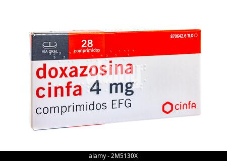 Huelva, Spanien - 24. Dezember 2022: Eine spanische Box Doxazosin aus dem Cinfa Laboratory. Doxazosin behandelt Bluthochdruck (Hypertonie) und Symptome Stockfoto