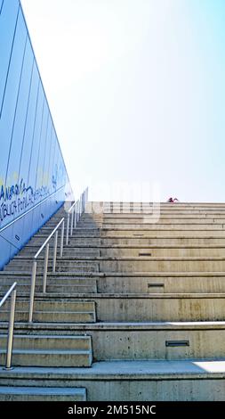 Hintere Treppe des Design Museums, Barcelona, Katalonien, Spanien, Europa Stockfoto