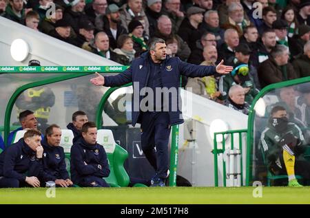 St. Johnstone Manager Callum Davidson während des Cinch Premiership-Spiels im Celtic Park, Glasgow, Schottland. Foto: Samstag, 24. Dezember 2022. Stockfoto