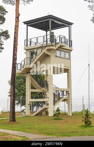 Geisa, Deutschland - 14. September 2022: Wachturm Museumspunkt Alpha US-Militärbasis in Geisa in Thüringen Stockfoto