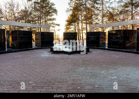 Denkmal für die Opfer der politischen Unterdrückung im Zentrum von Pavlodar, Kasachstan. 23. November 2022. Stockfoto