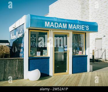 Hellseherin Madame Maries Tempel des Wissens Vintage Schild, Asbury Park, New Jersey Stockfoto