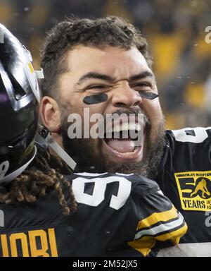 Pittsburgh, Usa. 24. Dezember 2022. Pittsburgh Steelers Defensive Tackle Cameron Heyward (97) feiert am Samstag, den 24. Dezember 2022 in Pittsburgh mit dem Steelers 13-10 Steelers Sieg gegen die Las Vegas Raiders im Acrisure Stadium. Foto: Archie Carpenter/UPI Credit: UPI/Alamy Live News Stockfoto