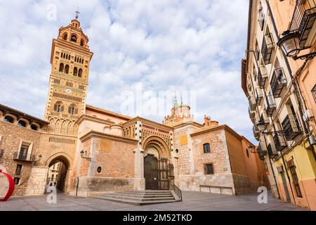 Teruel-Kathedrale in Aragón, mittelalterlicher katholischer Tempel im einzigartigen Mudéjar-Stil Stockfoto