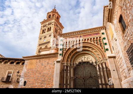 Teruel-Kathedrale in Aragón, mittelalterlicher katholischer Tempel im einzigartigen Mudéjar-Stil Stockfoto