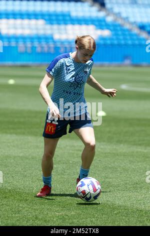 Sydney, Australien. 24. Dezember 2022. Cortnee Vine vom Sydney FC wärmt sich vor dem Spiel zwischen dem Sydney FC und den Wanderern im Allianz Stadium am 24. Dezember 2022 in Sydney, Australien auf. Gutschrift: IOIO IMAGES/Alamy Live News Stockfoto