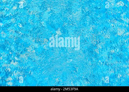 Blaue Pooloberfläche, Poolwasser Hintergrund Stockfoto