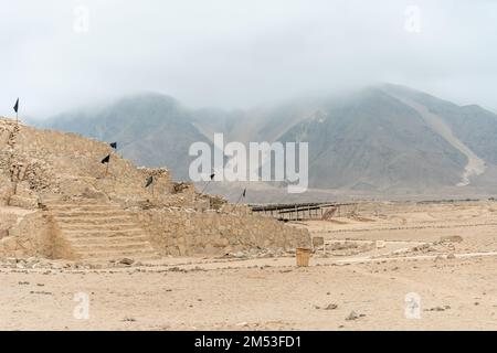 Archäologische Stätte der Karalzivilisation in Peru im Supe-Tal, von der UNESCO zum Kulturerbe der Menschheit erklärt Stockfoto